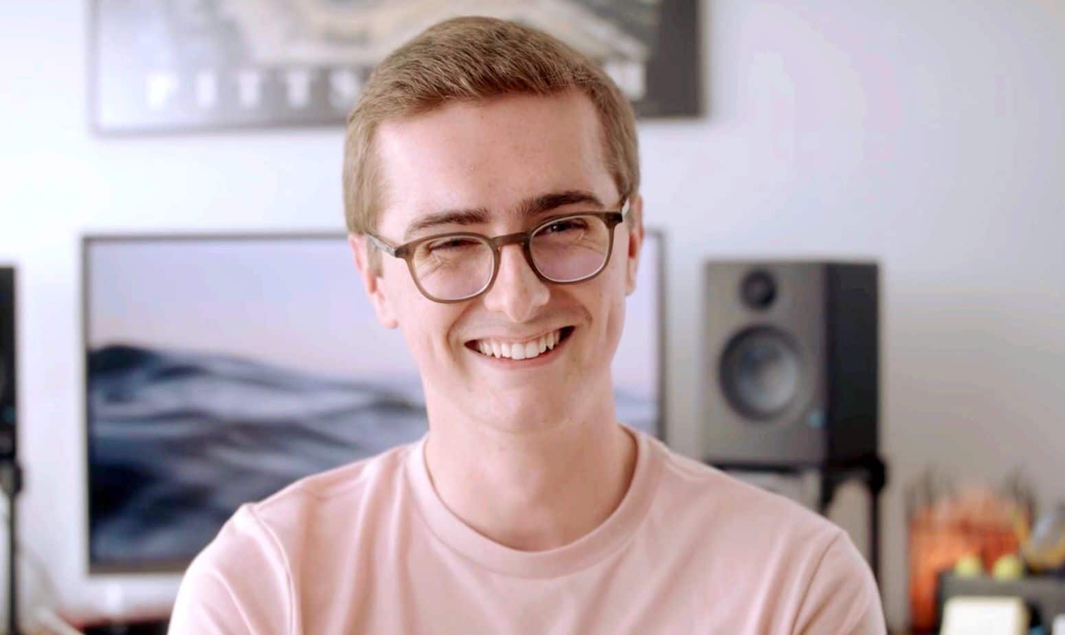 WzEScreQ Brett McCutcheon